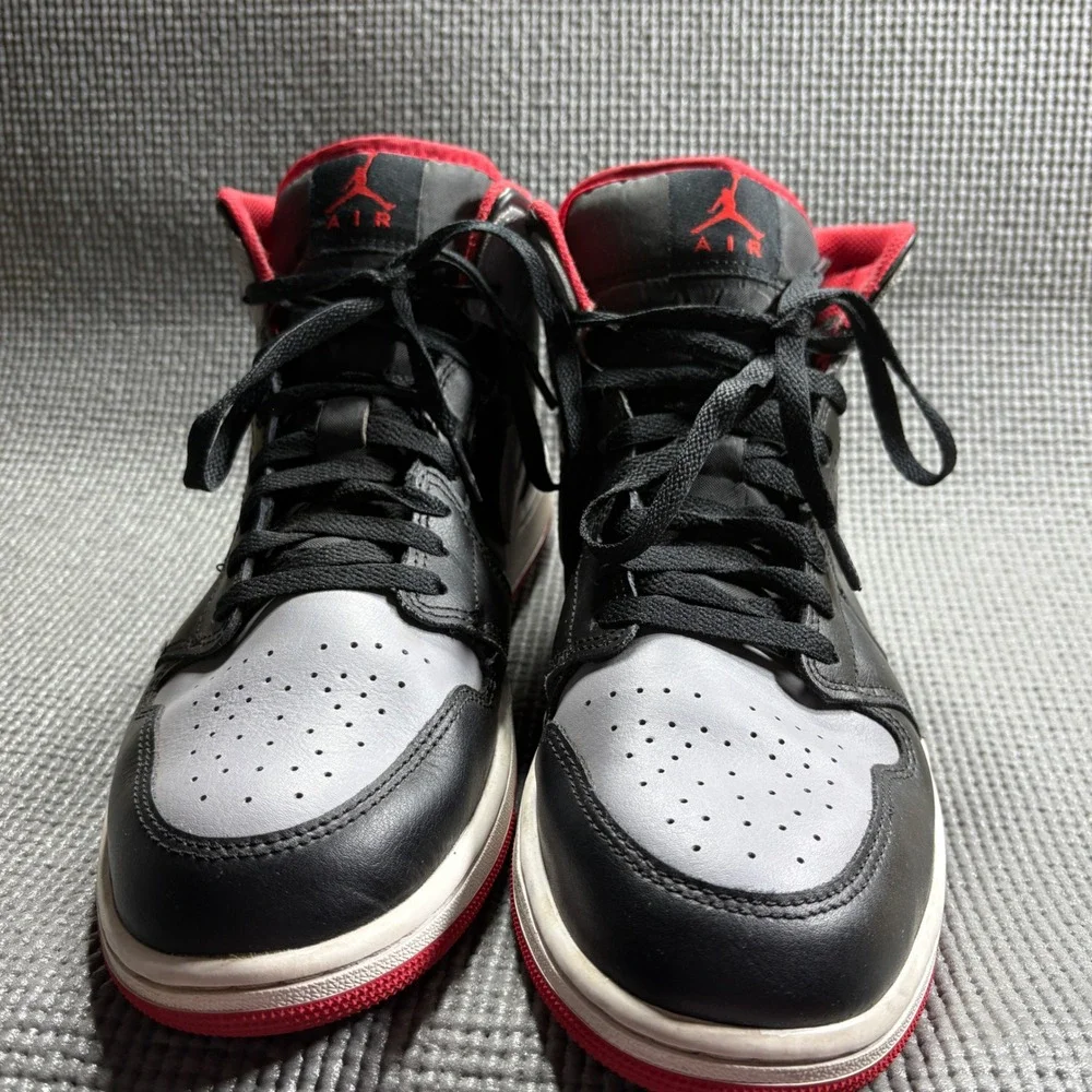 Nike Air Jordan 1 Sneakers Men 10.5 Black Grey Red Mid DQ8426-006 Athletic Gym